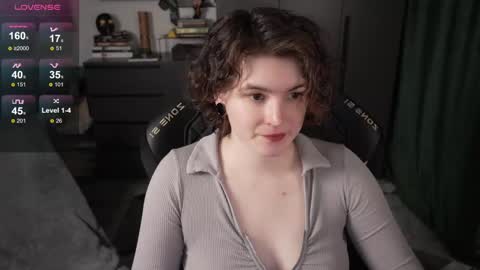 Snapshot of cybersamuraii chatting on 06-02-26, 02:08 Helen Blossom online show from 06-02-26, 02:08