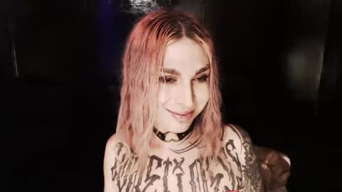 Nikki online show from 11-21-25, 12:21