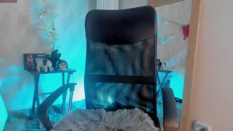 cyntia_adams online show from 02-16-25, 06:54