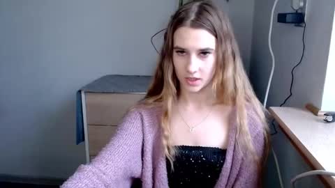 CyntiaNatural online show from 02-25-25, 08:03