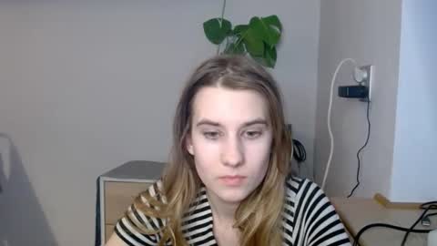 CyntiaNatural online show from 03-09-25, 04:33