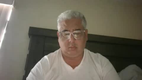 Snapshot of czar1974 chatting on 11-27-25, 02:52 czar1974 online show from 11-27-25, 02:52