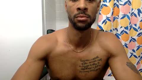 Snapshot of d33d667696 chatting on 10-21-25, 05:35 Dday2 online show from 10-21-25, 05:35