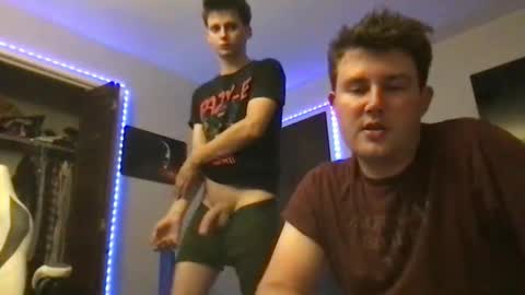 Snapshot of d_dart chatting on 09-11-25, 03:39 Aeboy12 online show from 09-11-25, 03:39