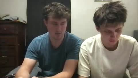 Snapshot of d_dart chatting on 10-28-25, 03:36 Aeboy12 online show from 10-28-25, 03:36