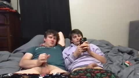 Snapshot of d_dart chatting on 12-01-25, 05:01 Aeboy12 online show from 12-01-25, 05:01