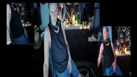 Snapshot of d_j_strokes chatting on 01-17-26, 03:22 Dave online show from 01-17-26, 03:22