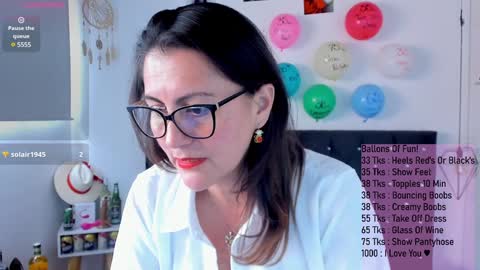 Snapshot of d_martii chatting on 02-01-25, 05:16 Mia online show from 02-01-25, 05:16