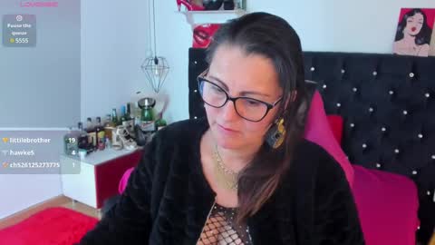 Snapshot of d_martii chatting on 03-05-25, 07:38 Mia online show from 03-05-25, 07:38