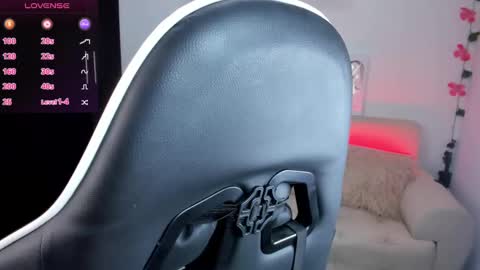 Ailyn  online show from 10-02-25, 11:45