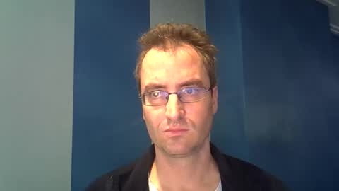 daanschr online show from 10-18-25, 01:12