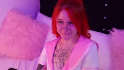 Darlene online show from 12-17-24, 02:22