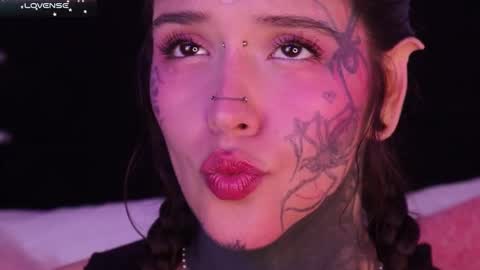 Darlene online show from 02-04-25, 05:45