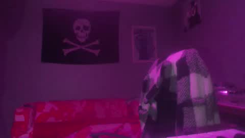 Snapshot of dabirdfree chatting on 06-09-26, 12:22 Destroyer online show from 06-09-26, 12:22