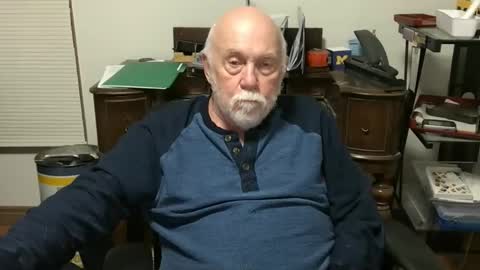 Snapshot of dack47 chatting on 05-10-26, 02:06 dack47 online show from 05-10-26, 02:06