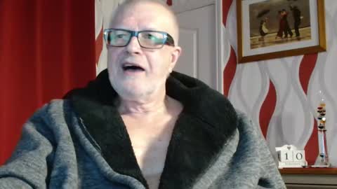 Brian ... online show from 02-10-25, 09:04