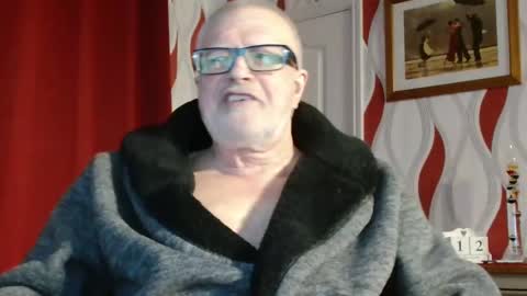 Brian ... online show from 02-12-25, 09:22