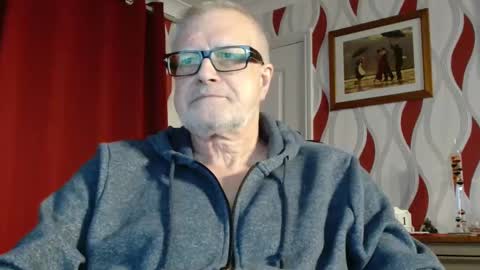 Brian ... online show from 03-11-25, 09:04