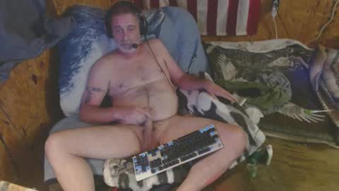 Snapshot of daddy38345 chatting on 10-05-25, 01:37 daddy38345 online show from 10-05-25, 01:37