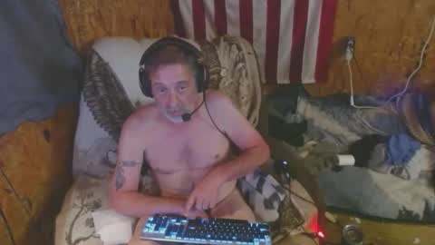 Snapshot of daddy38345 chatting on 11-08-25, 03:18 daddy38345 online show from 11-08-25, 03:18