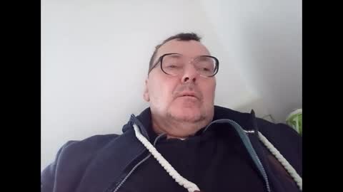 Snapshot of daddy91964 chatting on 12-07-24, 12:24 daddy91964 online show from 12-07-24, 12:24