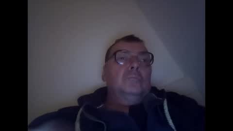 Snapshot of daddy91964 chatting on 12-25-24, 08:28 daddy91964 online show from 12-25-24, 08:28