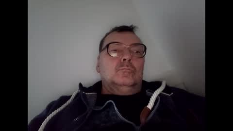 Snapshot of daddy91964 chatting on 01-02-25, 02:13 daddy91964 online show from 01-02-25, 02:13