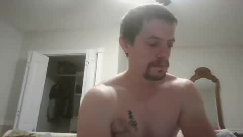 Snapshot of daddy_smallz chatting on 11-16-25, 01:11 XChampX online show from 11-16-25, 01:11