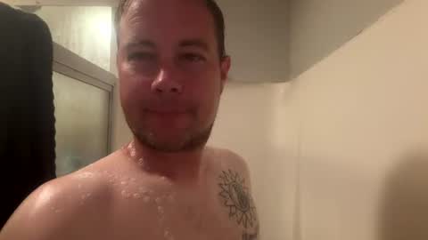 Snapshot of daddycam33 chatting on 07-18-26, 12:59 DaddyCam33 online show from 07-18-26, 12:59