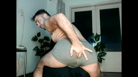 Greekboy28 online show from 09-30-25, 09:47