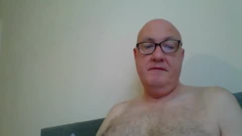 daddyhere4uall6 online show from 11-06-25, 08:04