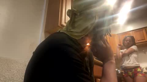 Snapshot of daddylongyk chatting on 02-17-26, 06:32 daddylongyk online show from 02-17-26, 06:32