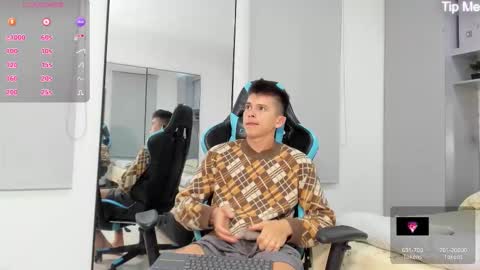 Snapshot of daddyrich4u chatting on 09-26-25, 01:42 daddyrich4u online show from 09-26-25, 01:42