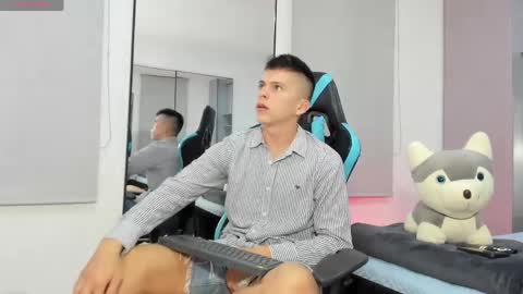 Snapshot of daddyrich4u chatting on 04-24-26, 12:46 daddyrich4u online show from 04-24-26, 12:46