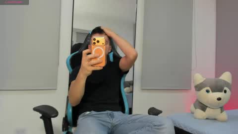 Snapshot of daddyrich4u chatting on 05-02-26, 12:15 daddyrich4u online show from 05-02-26, 12:15