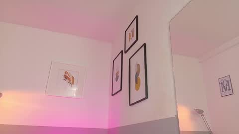 Snapshot of daddys_little_princesss chatting on 01-07-26, 02:47 Antonella online show from 01-07-26, 02:47