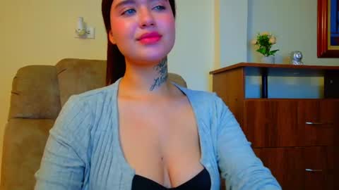 Valen online show from 06-13-26, 12:08