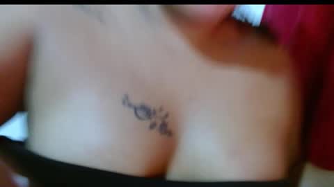 Thalya online show from 10-31-25, 03:07