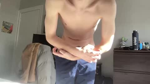 Snapshot of daddysfavorite01 chatting on 01-15-26, 04:22 daddys boy online show from 01-15-26, 04:22