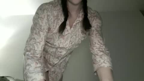 Snapshot of daddysssgoodgirl chatting on 10-19-25, 06:36 daddys good girl online show from 10-19-25, 06:36