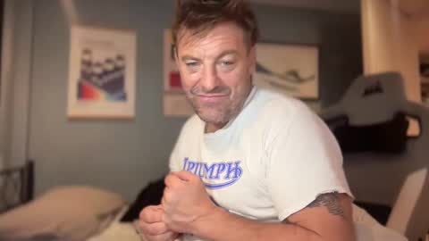 Snapshot of daddyswede23 chatting on 09-10-25, 02:44 daddyswede23 online show from 09-10-25, 02:44