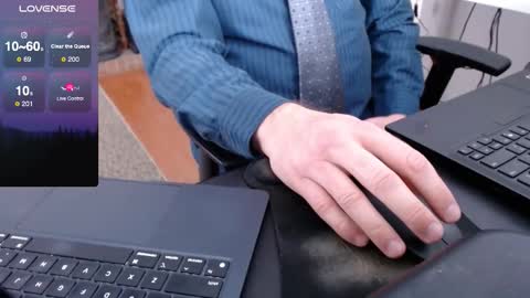 Snapshot of dadssecret69 chatting on 02-16-26, 06:37 DadsSecret online show from 02-16-26, 06:37