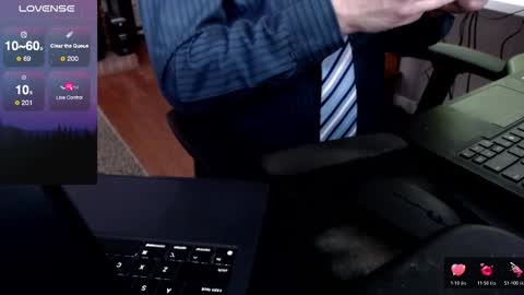 Snapshot of dadssecret69 chatting on 03-12-26, 04:24 DadsSecret online show from 03-12-26, 04:24