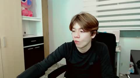 Snapshot of dae_lune chatting on 02-10-26, 06:17 dae_lune online show from 02-10-26, 06:17