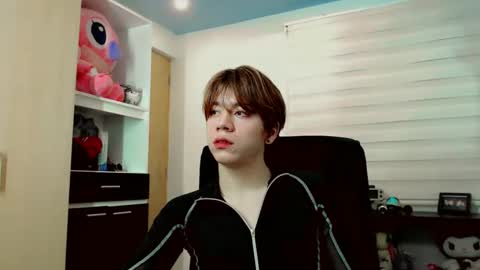 Snapshot of dae_lune chatting on 03-24-26, 02:38 dae_lune online show from 03-24-26, 02:38