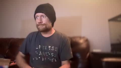 Snapshot of daemon456321 chatting on 02-27-25, 10:04 daemon online show from 02-27-25, 10:04