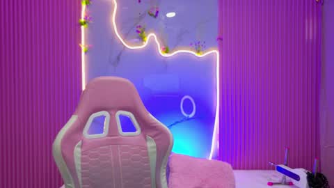 Dafne  online show from 04-10-26, 08:02