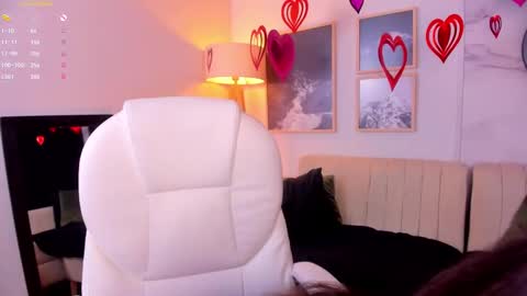 Snapshot of dafne_00 chatting on 02-06-25, 02:48 Dafne online show from 02-06-25, 02:48