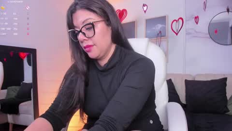 Snapshot of dafne_00 chatting on 02-12-25, 06:30 Dafne online show from 02-12-25, 06:30