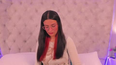 Snapshot of dafne_bss chatting on 04-24-26, 05:21 dafne_bss online show from 04-24-26, 05:21